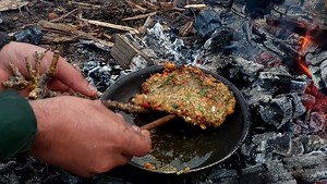 1.7K views · 75 reactions | Wildernesses Cooking With A Burger In Outdoor Amsr Cooking Bushcraft Skills Survival Camping . . . #WildernessesCooking #AmsrCooke #OutdoorCamping #BushcraftSkills #WildAdventure #NatureHike #WinterCamping #RelaxingSoundsNatures #WildBeauty Thewildboy #naturephotography | The Wild Boy | Facebook