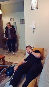 STOP dhunes ndaj burrave oj GRA 😂 | Refugjati