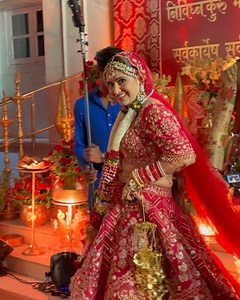 5.1K views · 19 reactions | Aarti Singh And Deepak Chauhan Marriage, Aarti Wed Deepak, Aarti Singh Deepak Chauhan Wedding!! #ArtiSingh #DeepakChauhan #wending #moments #couples | Bollywood Dazzle | Facebook