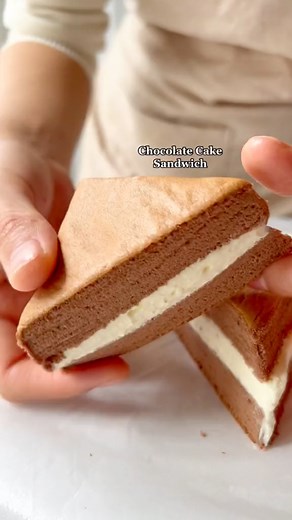 1.4K views · 21 reactions | #Sándwich de #pastel de #chocolate. #Receta en el primer #comentario | Cocinatv | Facebook