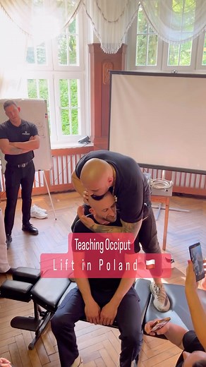 Teaching Occiput Lift in Poland 🇵🇱🔥#ithrust #advanced #chiropractor #chiropractic #chiro #hvla #physiotherapist | Toony