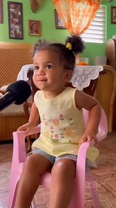 4.4M views · 159K reactions | Yo quiero ser como mi tía. Esta beba es una cura oyela ella quiere ser como su tia #MemesEnVideo #humorviral #videodivertido #minicomediante #babycute #humorbebes | Galions videos | Facebook