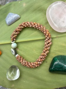 Kahelelani Shell Bracelet - Etsy