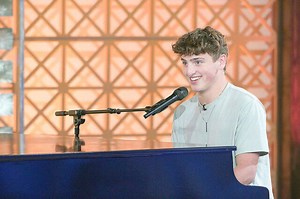 《歌詞和訳》Ghost Town, Benson Boone（ベンソン・ブーン） - 歌 bank -英語の曲の歌詞と翻訳、また歌詞の背景解説