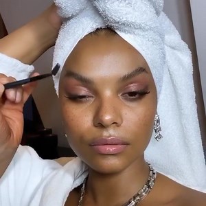 2.4K views | Our Spoolie Brush is the ultimate brush for any brow lover & a staple piece in @miramakeup kit . Click to shop. | HD Brows | Facebook