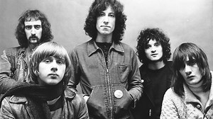 Fleetwood Mac guitarist Danny Kirwan dies, aged 68