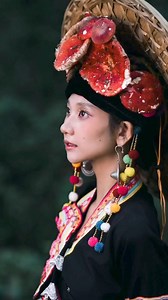 597K views · 9.9K reactions | Recently, a photographer in Pu'er, #Yunnan, captured a series of stunning photos featuring a beautiful girl wearing Blang ethnic costumes and a hand-made headdress with wild mushrooms. The pics have won the hearts of netizens everywhere! #YunnanArt #GreenYunnan [Video by Simao District Convergence Media Center] | Bridging South & Southeast Asia | Facebook