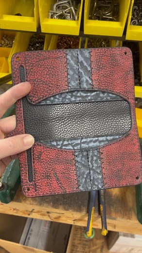 My Elephant #AnvilWallet s have been #offthecharts lately and you’re looking at Safari Blue Elephant with a custom ❤️💙 interior, black stitch, black edges — VOTE & help choose a Hardware Color! (Note: my chain attachment grommets are only available in this silver or brass) 👇 take the poll 👇 | Anvil Customs Leather