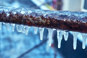 Q&A : How Long Does it Take for Pipes to Freeze? Thawing Frozen Pipes?