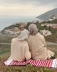 Chic & Modesty on Reels