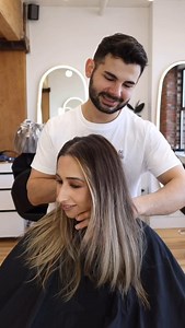 Blonde with brown contrast 🤍rooty balayage . . . #olaplex #schwarzkopfprofessional #schwarzkopfusa #schwarzkopfpro #hairtutorial #hairvideo #vancouverhair #hairtransformation #colormelt #hairstylist #hairgoals #balayageombre #hairartistry #vancouverhairstylist #haircolorist #hairinspo | Hair by Sarmad
