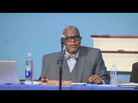 Christopher Clark, mayor of Harvey, Illinois, dies