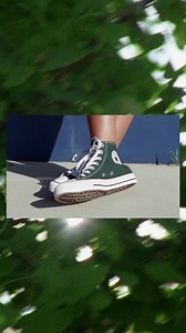Chuck Taylor All Stars สีเขียวคู่นี้ 💚 จะทำให้การแต่งตัวของคุณไม่เหมือนเดิม ลองดูมั้ยล่ะ? | CONVERSE