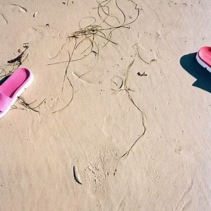 3.6K views · 120 reactions | For long walks on the beach. https://bit.ly/2F567M2 | Stuart Weitzman | Facebook