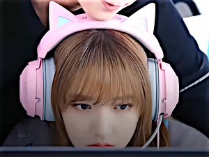 282K views · 51K reactions | When she was in a live stream but he kissed her to tell the world that she's his girl. #KaiXiao #ChengXiao #XuKai #FallingIntoYourSmile | KaiXiao - Xu Kai & Cheng Xiao | Facebook