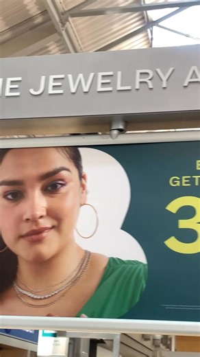 🎉 Memorial Day Weekend = sales so good, you'll need both hands to carry the savings 🛍️💸 Antelope Valley Mall is bringing the 🔥heat🔥 with deals AND a gift card BOGO! 💳 Buy a $100 AVM gift card, get a $25 AVM gift card FREE! (First 100 redemptions – while supplies last!) 🛒 Hot deals from your faves: 🎁 Box Lunch – Entire store: BOGO 50% off 👕 Tilly’s – Men’s Nike shorts 20% off graphic tees 2 for $35 🧥 Express – All tops all shorts 30% off extra 70% off select sale items 👙 Torrid – All s