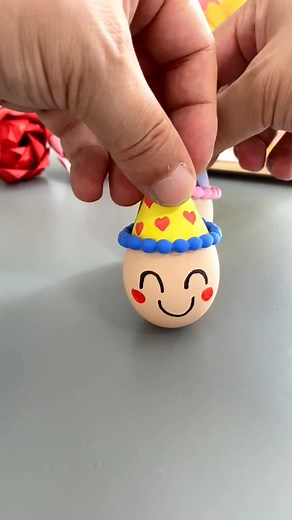 let’s make cute homemade toys with the children using egg shells #kindergarten #kidsactivities #kidsart #fun #intresting #children #childrenart #handmade #kids #kidsfun #diy #parentchild #homemade paper craft | paper craft