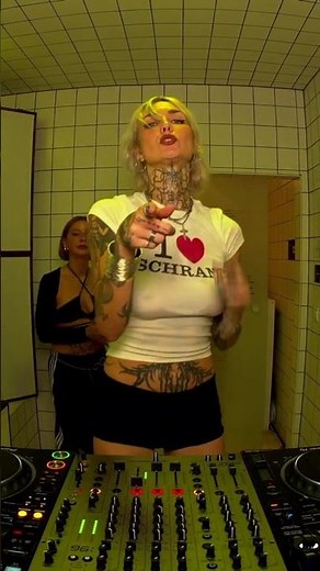 Nikolina at HÖR. Full set’s up in our library!