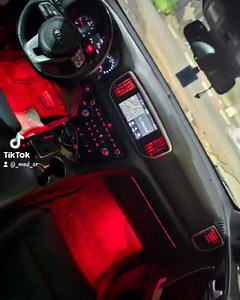 #kia_sportage custom ambient lighting | 𝕽𝖎𝖉𝖊 & 𝕾𝖜𝖆𝖌-𝖈𝖍𝖑𝖊𝖋