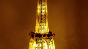 Amazon.com: FUNPOLA LED 3D Puzzle Eiffel Tower Building Model - 3D Architecture Building Model - Landmark of Paris at Night - 3D Acrylic Puzzle Décor Lamp DIY Ornament Nightlight(Standard,Silver) : Toys & Games