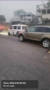 [7:11AM] #Lekki #IncidentReport A broken-down containerized truck fell at Lekki which has caused a serious backlog to Marwa. Our officers are much on ground moving the traffic while LRU has been contacted for evacuation. Please drive with caution on approach. | Lagos State Traffic Management Authority