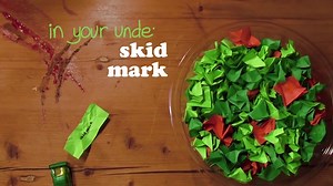 Games Adults Play 70033 Tossed Salad-Game: Ridiculousness in A Bowl, Green