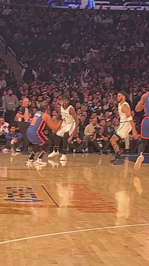 Michael Rainey Jr Dines with Girlfriend at Restaurant | @wolfacejoeyy