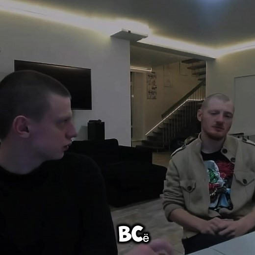 B Google учили спать. Не только в переговорке от скуки. А прямо был тренинг про сон. Как обязательная часть лидерской программы. Я сначала думал, абсурд какой-то. Оказалось, был один из лучших тренингов моей в жизни. Основная мысль: ни что не влияет на нашу продуктивность так, как качество сна предыдущей ночью. Бессонная ночь - не геройство, а халатность. Хотите эффективно работать? Учитесь эффективно спать. По-идее, сон - процесс автоматический. Но человек - единственное млекопитающее, которое