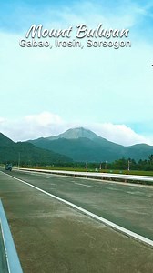 Noon at ngayon, ang ganda talaga ni Mount Bulusan. At dahil kay Mount Bulusan, ang daming hot springs at cold springs sa ating lugar na nakakatulong sa turismo ng ating bayan. Thank you Mount Bulusan! We love you. #MtBulusan #Gabao #Irosin #Sorsogon #benzmonttv | BenzMont TV