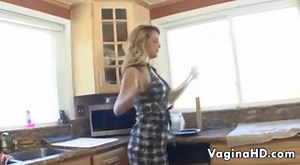Sexy Mother Wants Her Pussy