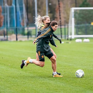 4.9K views · 1.7K reactions | Tobin Heath doing her thing! ⚽️ | Manchester United Women | Facebook