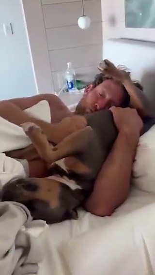 We launched Portnoy's dog Miss Peaches last year, 18 million ATH.Dave donated $277K to LifeLine Animal Project, the shelter she came from.We are now launching LifeLine and donating fees directly to the shelter that rescued Miss Peaches using PumpFun's new Charity Update!We will also send 5% to Dave Portnoy in hopes that he wants to continue helping out the rescue shelter.