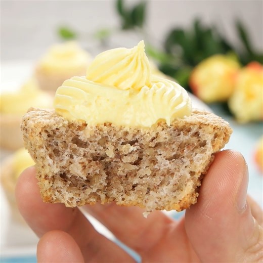 7.3K views | Suksessterte cupcakes fra Kakemums Kokeboka - som er på SALG nå: https://mums.no/products/kakemums-kokeboka | Mums.no | Facebook