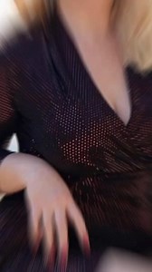 Natural Older Women Over 60 Chic & Elegant | Natural Woman Style