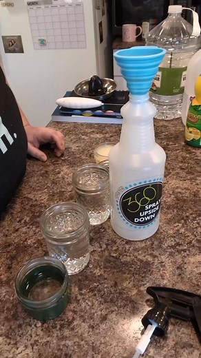 DIY Homemade Oven Cleaner: Natural & Effective! Looking for a simple, non-toxic way to clean your oven? Skip the harsh chemicals and make your own natural oven cleaner using ingredients you probably already have in your kitchen! What You’ll Need: 1 cup white vinegar 1/2 cup dish soap ¼ cup lemon juice 1 1/4 cup warm water Instructions: 1. Mix the ingredients in a spray bottle and shake well. 2. Spray generously on the inside of your oven, focusing on greasy or baked-on spots. 3. Let it sit for a