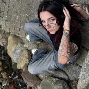 Viv_Player Cam Girl: Free Live Sex Show By Viv_Player At MyHotCams.net