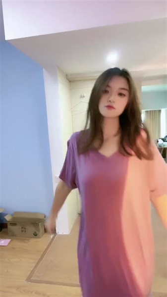 Big-breasted girl 052