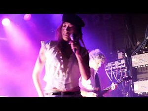 Blonde Redhead - "Elephant Woman" ::: live July 2017