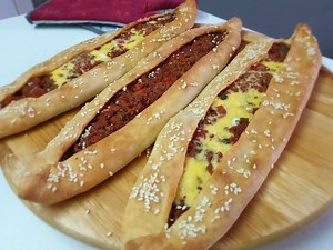 6.2K views · 154 reactions | Pide is a kind of pizza but in a turkish style | Yummy Quick Recipes | Facebook