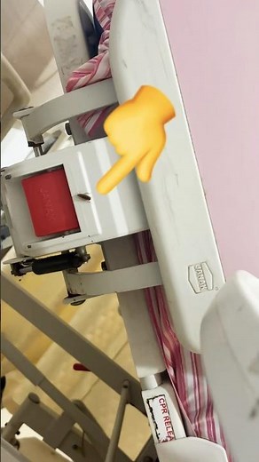 Shocking! Cockroach Spotted in Top Hospital 🪳#viral #shorts #hospital #cockroch