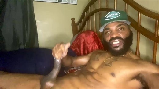Black thug jacks off and cums to his homemade porn vide