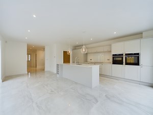 1.9K views | A brand new home in walking distance to Cheltenham Town Centre ✨ No onward chain £700,000 ️4 Bedrooms 4 en-suite shower rooms Double garage Contact our Cheltenham team to arrange a viewing of this stunning property: 01242 504555 Cheltenham@thepropertycentres.co.uk #showhome #newhome #thepropertycentre #forsale #estateagent #cheltenham | The Property Centre | Facebook