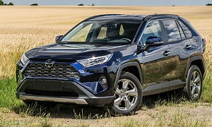 Toyota RAV4 dirty cabin air filter symptoms, when to replace
