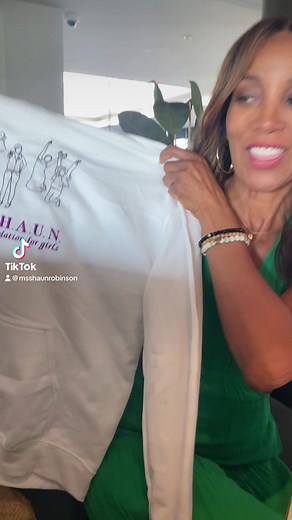 Thank you Soulmate Customs US Soulmate Customs for the customized sweatshirt and thank you to my friend Laura Saltman ! | Shaun Robinson