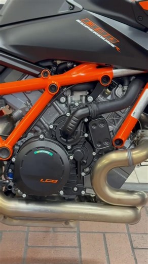 🔥👑 AT LONG LAST — IT’S HERE! 👑🔥 We’ve finally gotten our hands on our FIRST 2026 KTM 1390 Super Duke R EVO 😮‍🔥 The King of Naked bikes has landed at Wild West Motoplex! 📸 Pics full walk-around are LIVE on the site: wildwestmotoplex.com 📲 Want first dibs? Talk to a salesman at 281-392-8850 This one won’t sit… and the next might not come soon 👀 #KTM1390 #SuperDukeREVO #TheBeast #WildWestMotoplex #ReadyToRumble 🏍️🔥 | Wild West Motoplex
