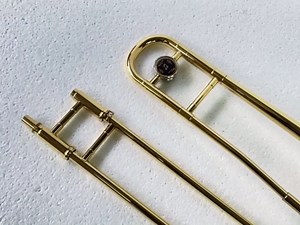 Student Bb Tenor Slide Trombone for Beginners Rich Sound Brass Instrument with Carrying Case Kit Perfect for School Band Orchestra and Jazz Ensemble