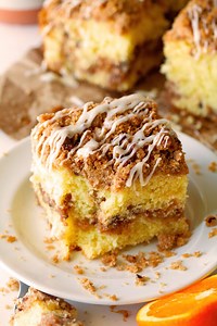 Cinnamon Crumb Cake With Yellow Cake Mix | The Cake Boutique