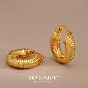 Small Chunky 18K Gold Hoop Earrings, Tiny Gold Huggie Hoop Earrings, Thick Boho Hugger Hoop Earrings, Hug Earrings, Minimalist Hoop Earrings - Etsy