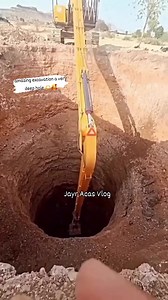 2.6K views · 22 reactions | A super long arm excavation a very deep hole 﫶殺 #highlights #heavyequipment #followersreelsfypシ゚viralシfypシ゚viralシ | Jayr Acas Vlog | Facebook