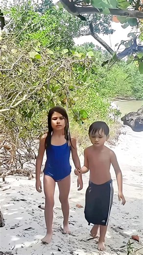 Kids exploring tropical islands #reels #viral #fun #live #life #love #family | Tropic Kidz
